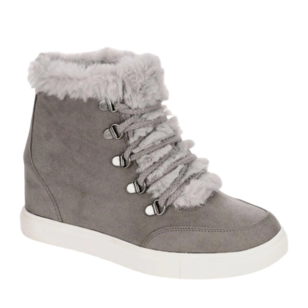 Grey Faux Fur Wedge Sneakers Women's Size 10 Winter Boots Cozy Lace Up - Picture 1 of 6
